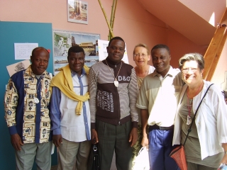 S.Bessan, J.Agossou, E.Dohou,J.Daye de l'ABEM, et 2 participantes à l'atelier!